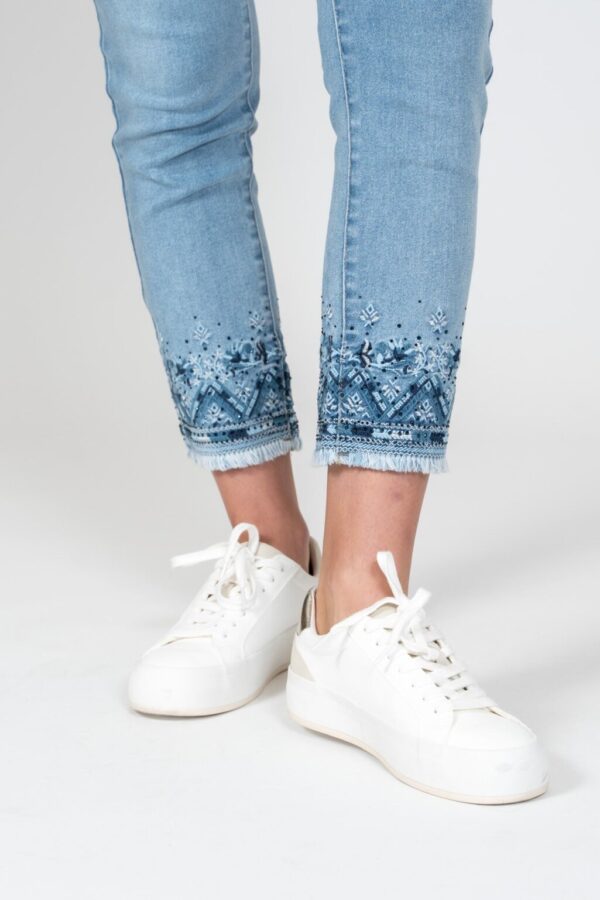 Product image for Stretch Denim Jeans w/embroidery detail